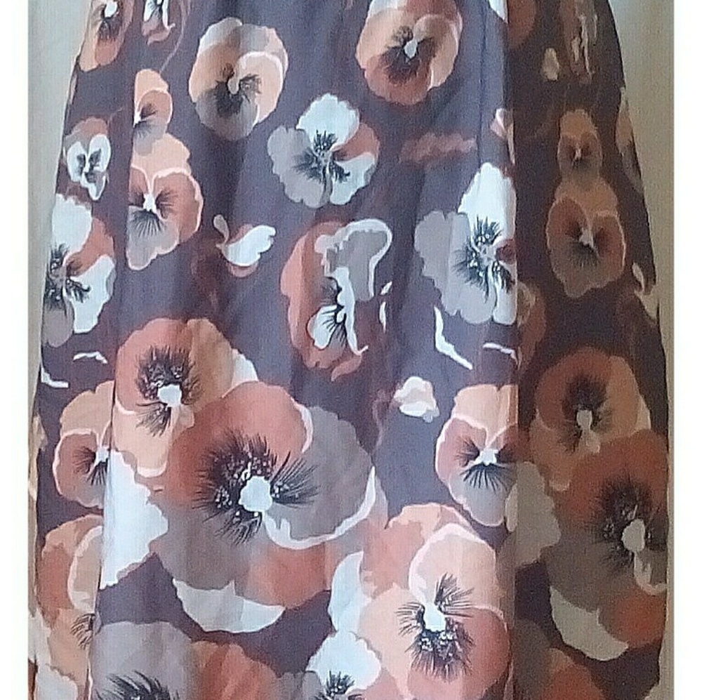 Dresses, skirts, blouses, jumpers